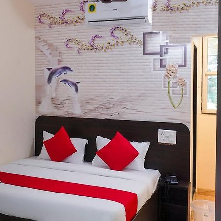 Oyo Flagship 68474 Hotel Viraj Pune Exterior photo