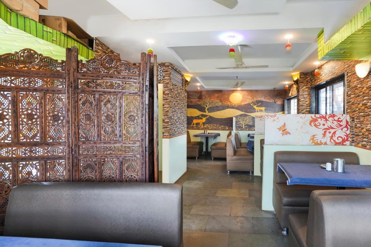 Oyo Flagship 68474 Hotel Viraj Pune Exterior photo